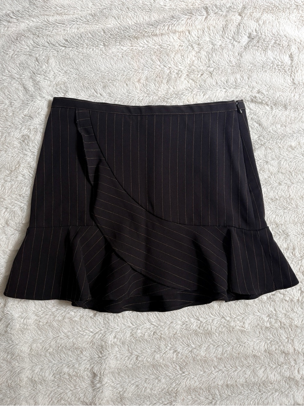 BCBGMaxAzria Black Pinstripes Mini Skirt Size 2 | Office Siren Corporate Goth